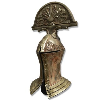 Leyndell Knight Helm