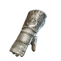 Greatsword Gauntlets