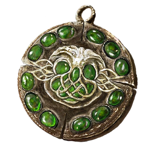 Viridian Amber Medallion +3